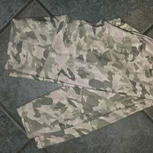 lululemon athletica Camouflage Leggings - Pink and Green